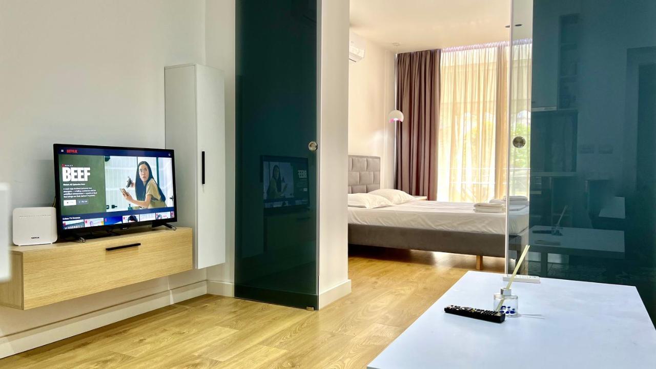 Cosy Urban Central Apartment ティラナ エクステリア 写真