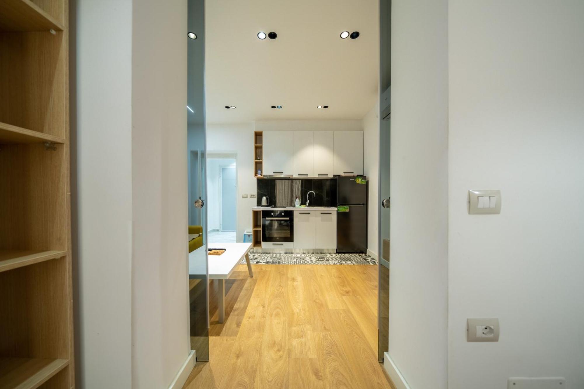 Cosy Urban Central Apartment ティラナ エクステリア 写真